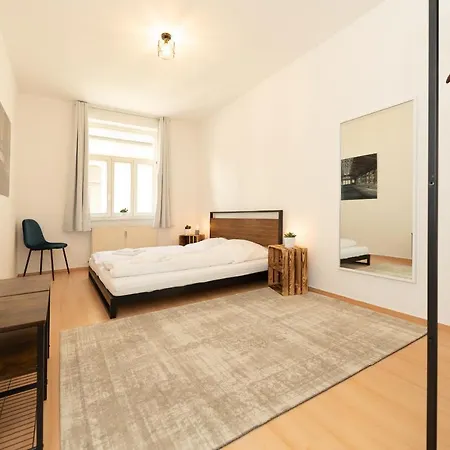 Ko-Living - Haendel Stuben - Street Art Design Apartments - Altstadt - Zentral - Kueche - Smart Tv - Mehrere Apartments - Bis Zu 6 P Halle  Extérieur photo