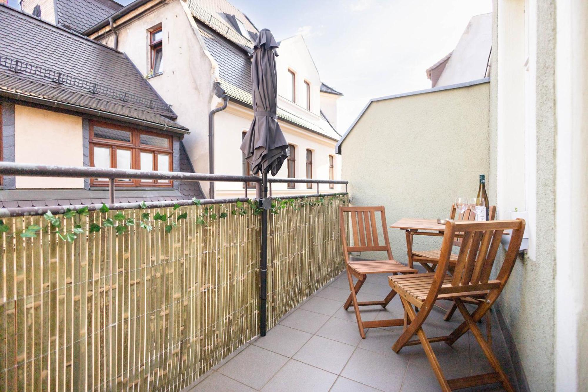 Appartement Ko-living - Haendel Stuben - Street Art Design - Altstadt - Zentral - Kueche - Smart Tv - Mehrere - Bis Zu 6 P *